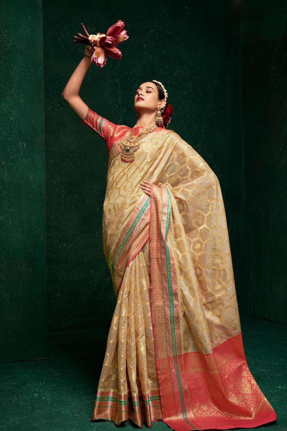 Ambikam Zari woven Cream Pure Cotton Saree with Designer Blouse