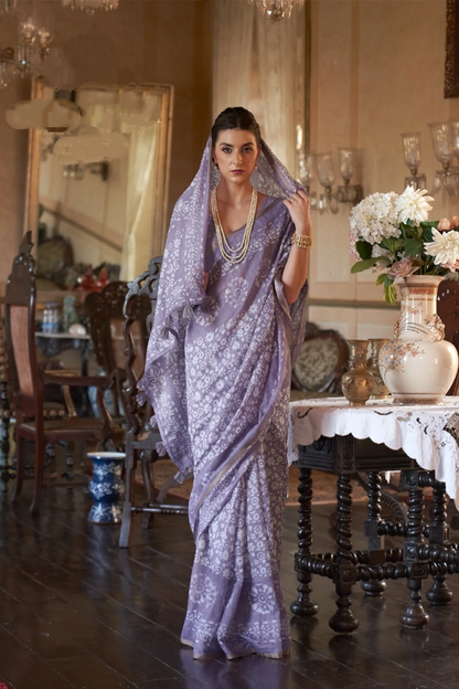 Ambikam Light Purple Floral Printed Casual Cotton Saree With Simple Blouse.